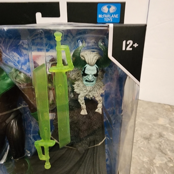 Green Lantern, John Stewart - Picture 2 of 10